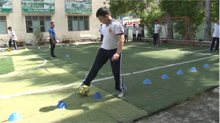 HOẠT ĐỘNG RÈN LUYỆN THÂN THỂ