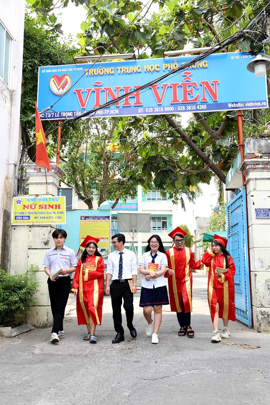 Chúc mừng các em học sinh THPT Vĩnh Viễn đạt giải học sinh giỏi ngữ văn cấp thành phố