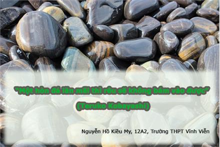 Một hòn đá lăn mãi thì rêu sẽ không bám vào được