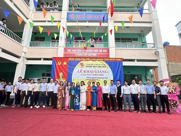 Trường THPT Vĩnh Viễn long trọng tổ chức Lễ khai giảng năm học 2025-2026